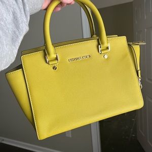 Michael Kors Selma Medium